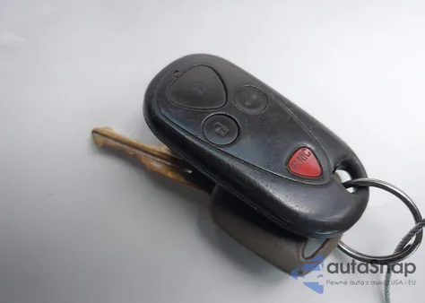 2004 Acura Tsx z USA, uszkodzony, nr VIN JH4CL96824C008397